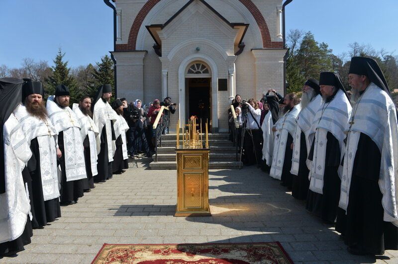 Пасха Христова Великий праздник в Оптина Пустынь_4